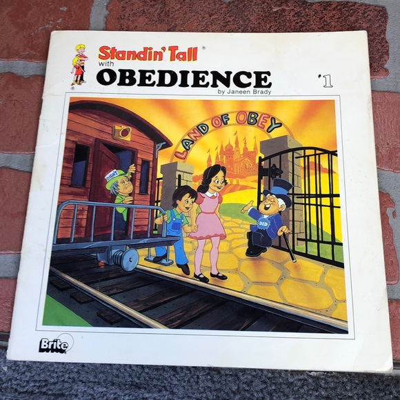 4 Vintage Older Children’s Books - Picture 3 of 5